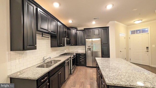 Photo - 23235 Milltown Knoll Square Unit 111