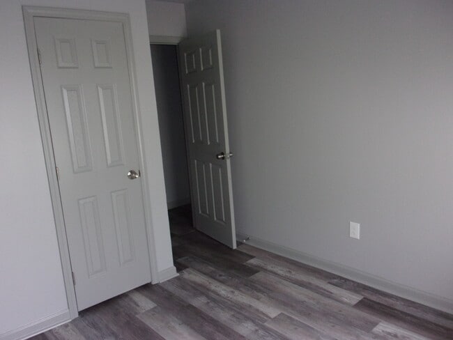 Photo - 5361 Brekenwood