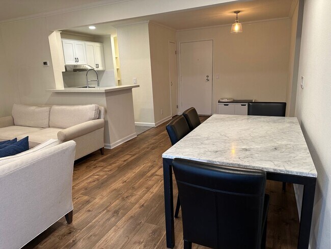 Photo - 204 Larkspur Plaza Dr Unit 1