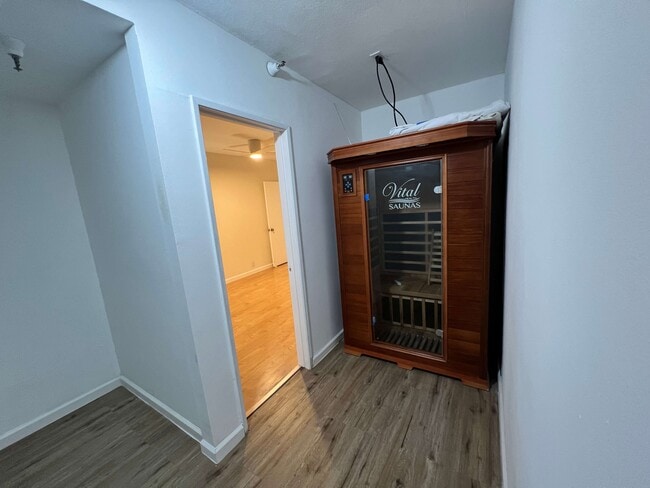 Photo - 730 W 4th St Unit 415