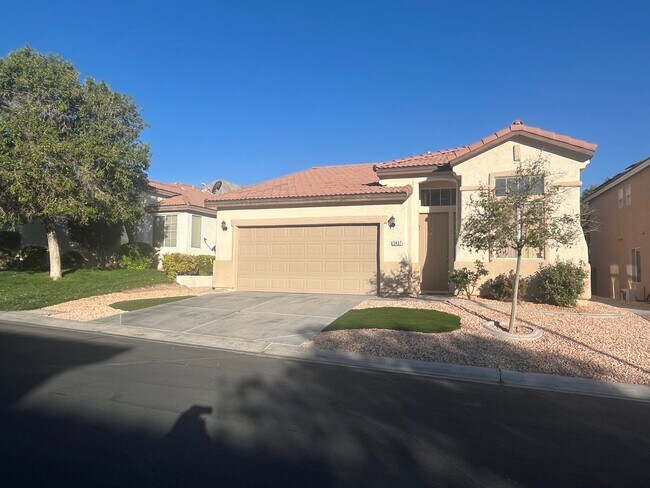 Photo - single story, 3 bed, 2 bath, 2 car garage in gated community in Summerlin