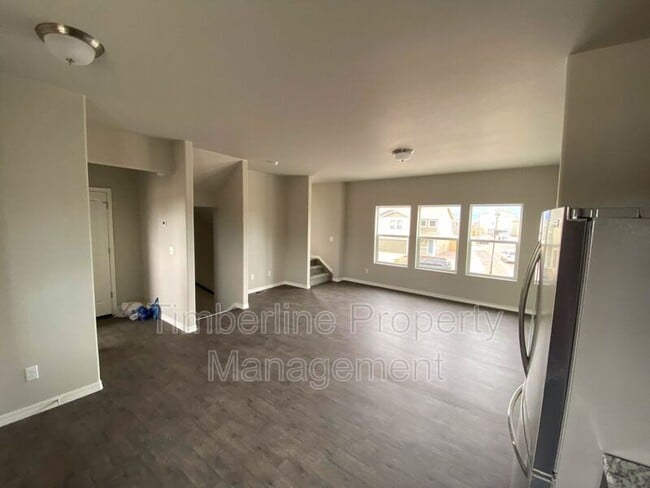 Photo - 889 Grissom Dr.