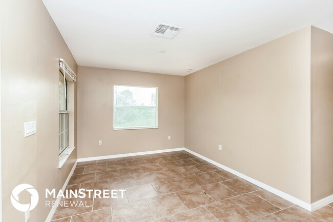 Photo - 2709 49th St W