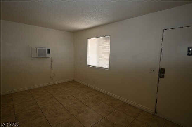 303 Eastminister Ct Unit 2
