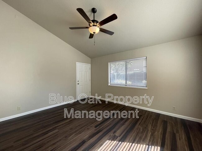 Photo - 2811 Morseman Ave