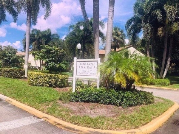 Photo - 3581 Cocoplum Cir Unidad 3581 Rental