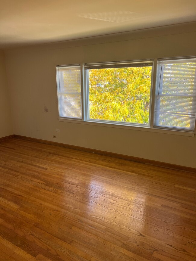 Photo - 7245 W Lawrence Ave