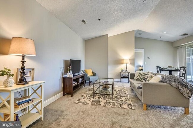 Photo - 45 Ashlar Hill Ct