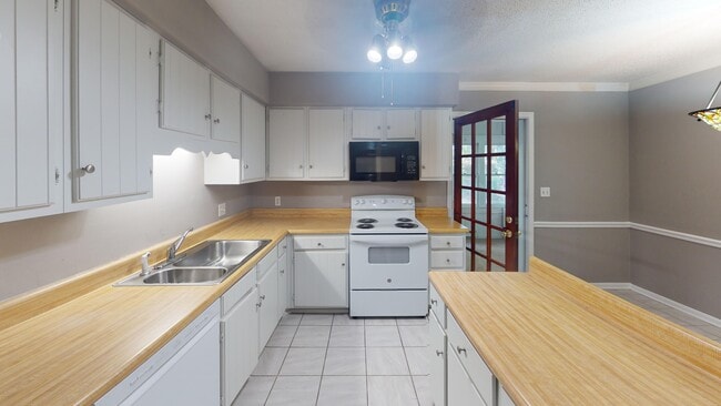 Photo - 4001 S Bend Dr