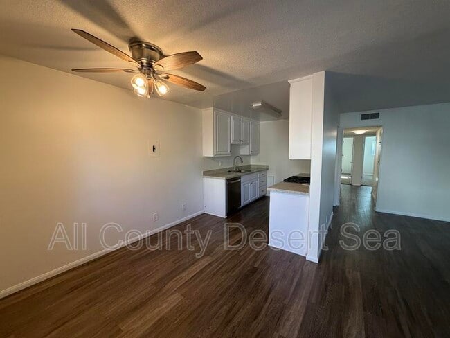Photo - 1587 Coriander Dr Unit B