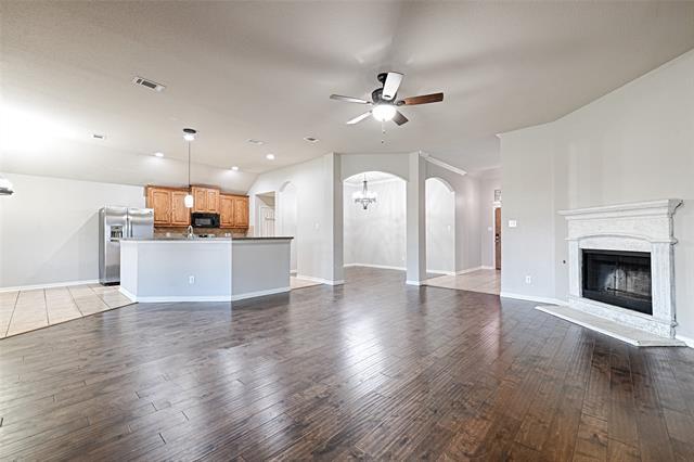 Photo - 122 Chinaberry Trail