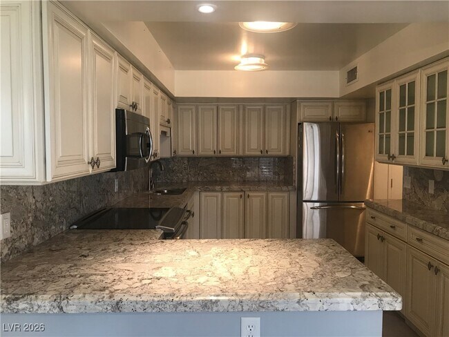 Photo - 205 E Harmon Ave Unidad 405