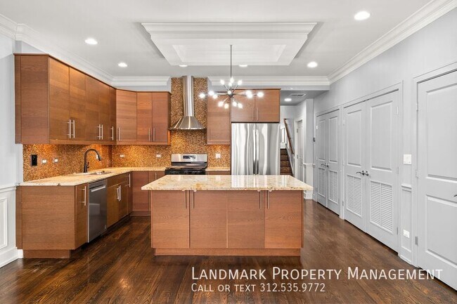 Photo - 2257 W Belmont Ave Unidad 2E