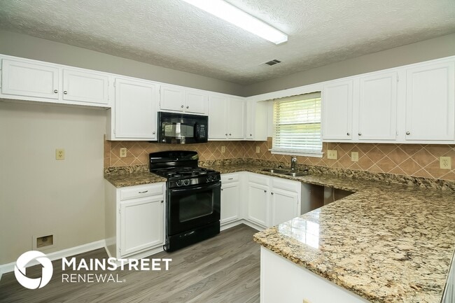 Photo - 8535 Glenwoods Dr