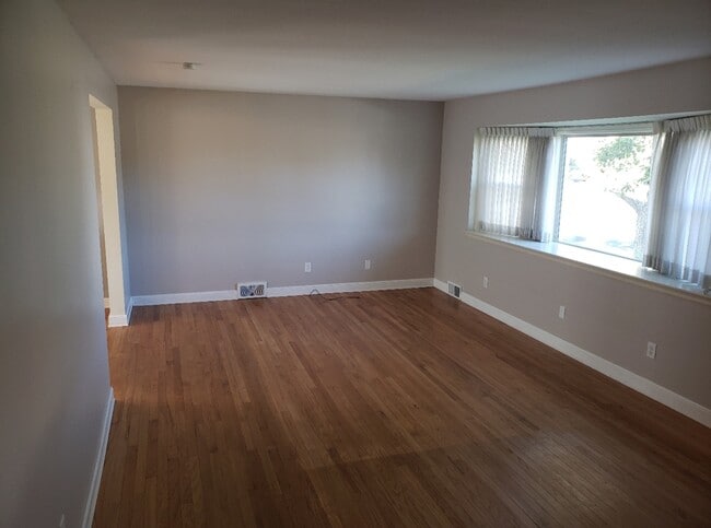 Photo - 2406 Lasalle Dr