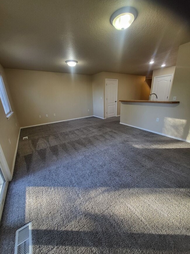 Photo - Cute Townhouse