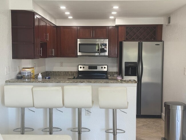 Photo - 2900 NE 30th St Unit 3F