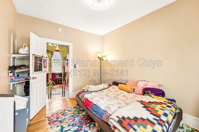 Photo - 1074 Euclid St