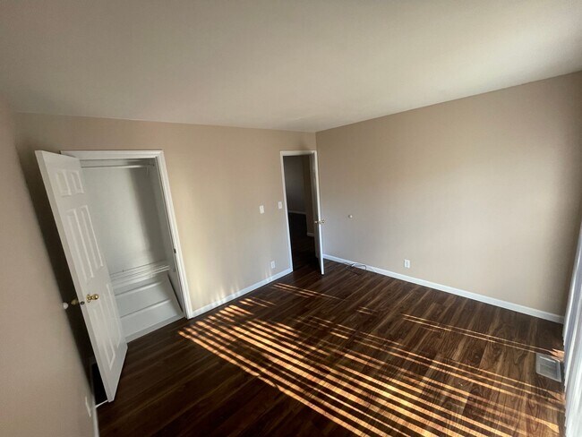 4021-4023 N. 375 W.