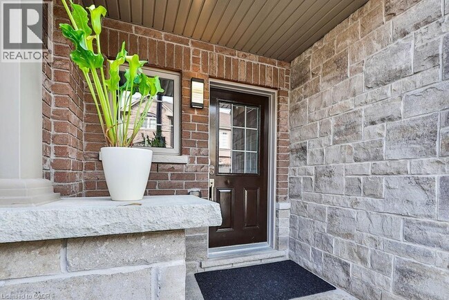 Photo - 515 Winston Rd