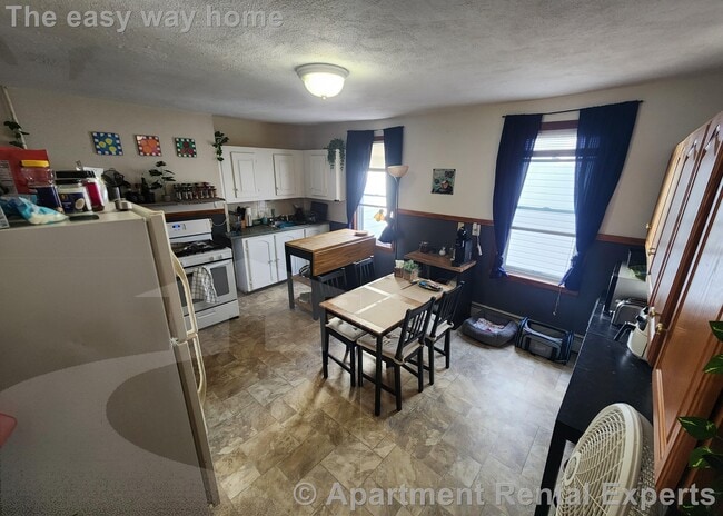 Photo - 11 Bristol St Unit #2