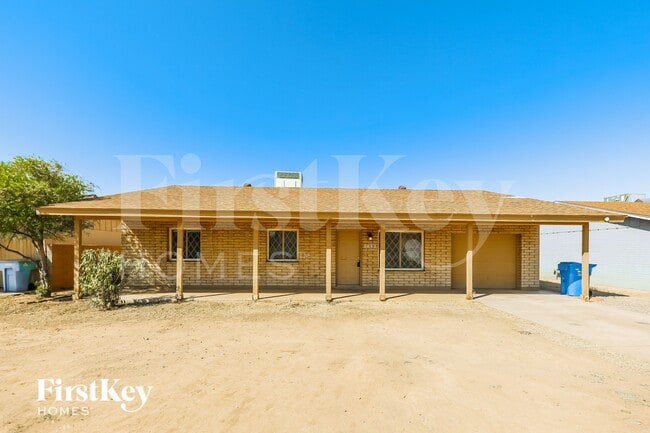 Building Photo - 3526 W Sierra St