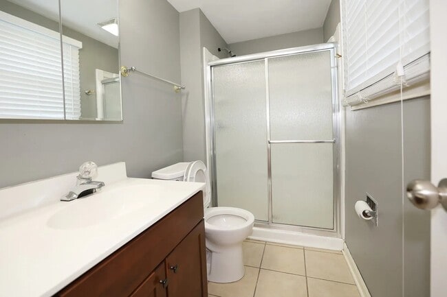 Photo - 1329 Stonegate Rd
