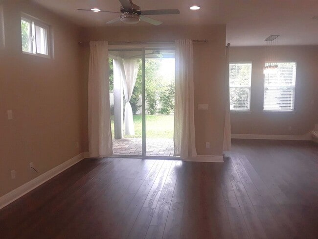 Photo - Modern Luxury Townhome in Prime Downtown Orlando Location