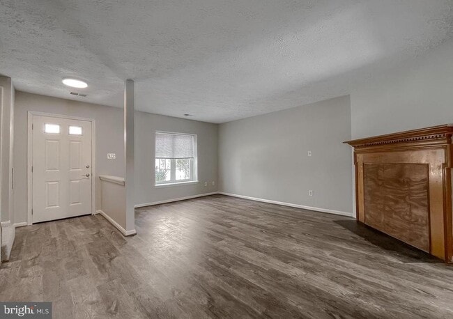 Photo - 4232 Drake Ct