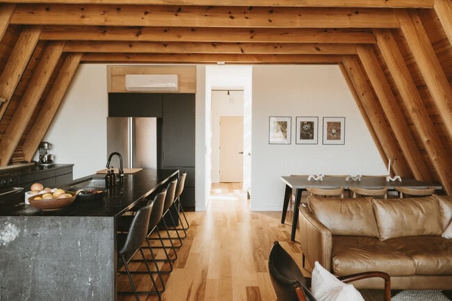 Building Photo - 503 NW D St Unit ID1363333P