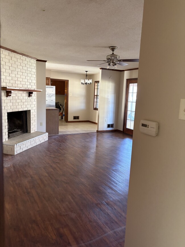 Photo - 5024 Clear Creek Dr