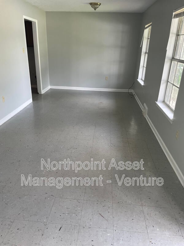 Photo - 3881-3883 Jasmine Dr