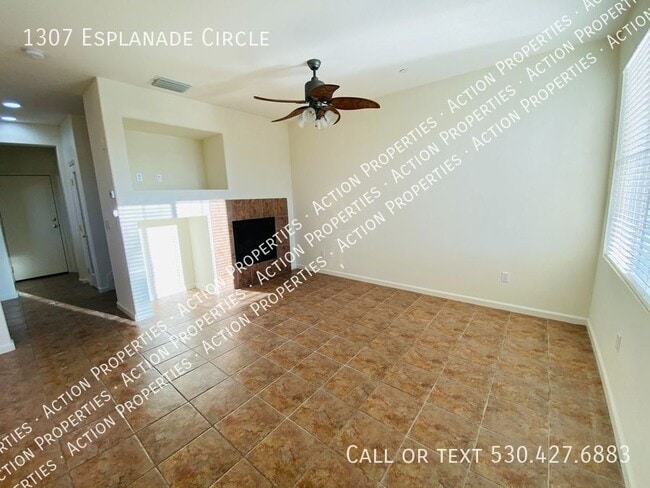 Photo - 1307 Esplanade Cir