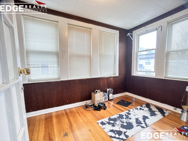 Photo - 32 Blenford Rd Condo Unit 3