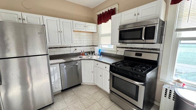 Photo - 15 W Erie St Unit #1