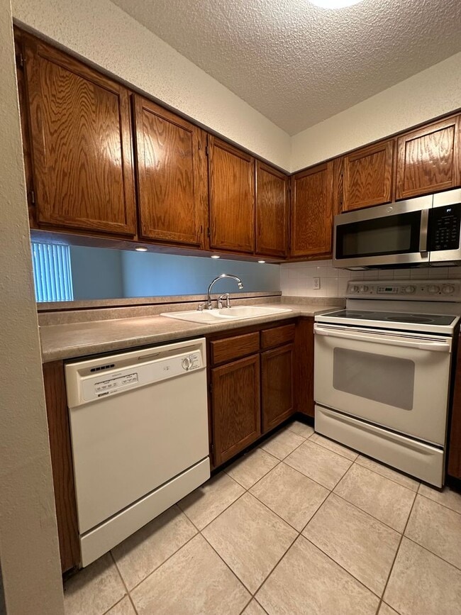 Photo - Walking distance to the beach! Unit D5