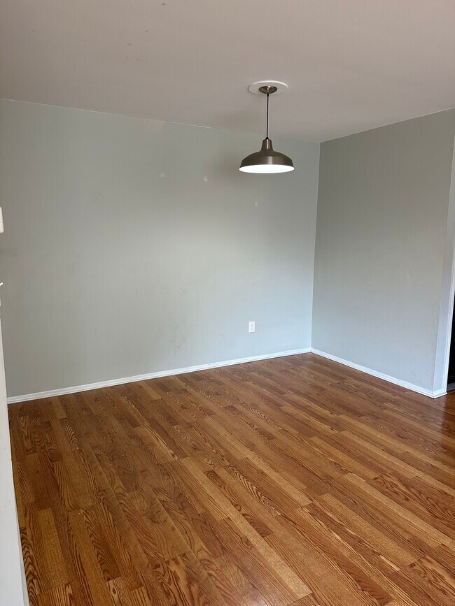 1771 E Woodward Heights Blvd