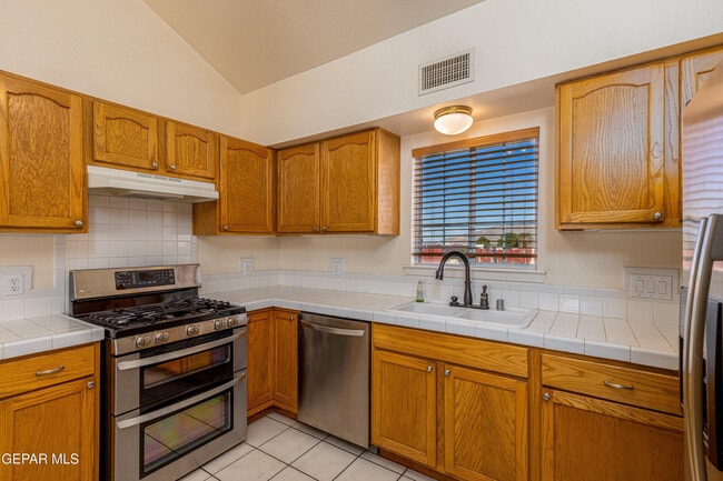 Photo - 4628 King Arthur Ct