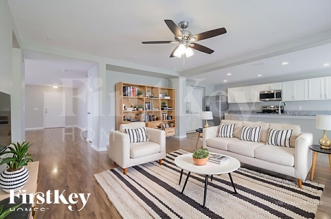 Photo - 1344 Blackwater Pond Dr