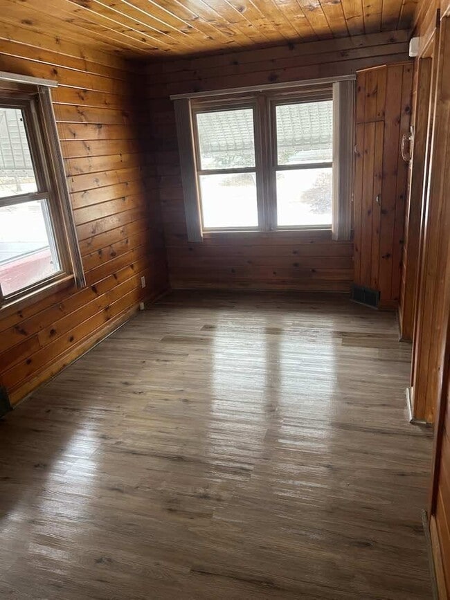 Photo - 2134 Graydon Ave