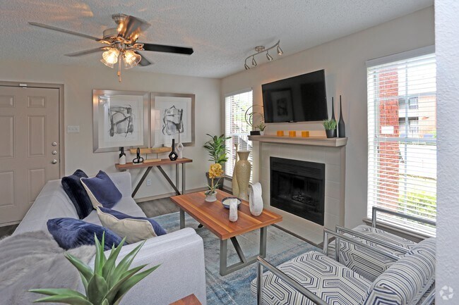 2Bd/1Bath