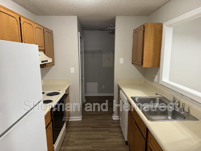 Photo - 220 Commons Dr Unit 220