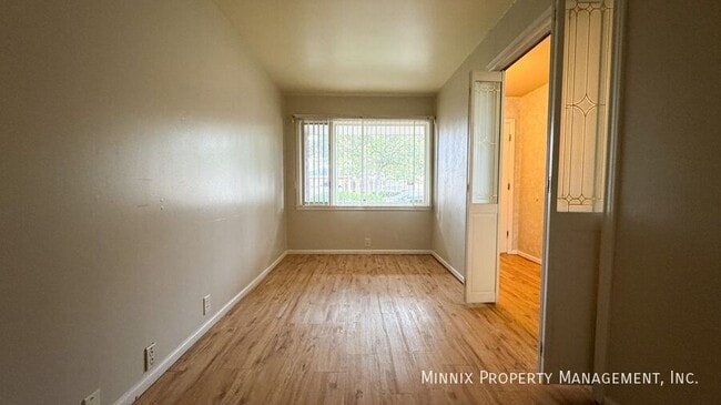 Photo - 4209 51st St