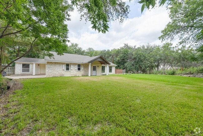Building Photo - 2218 Bahama Rd Rental