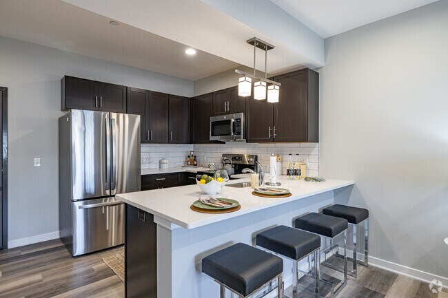 1BR, 1BA - Forty South Ave