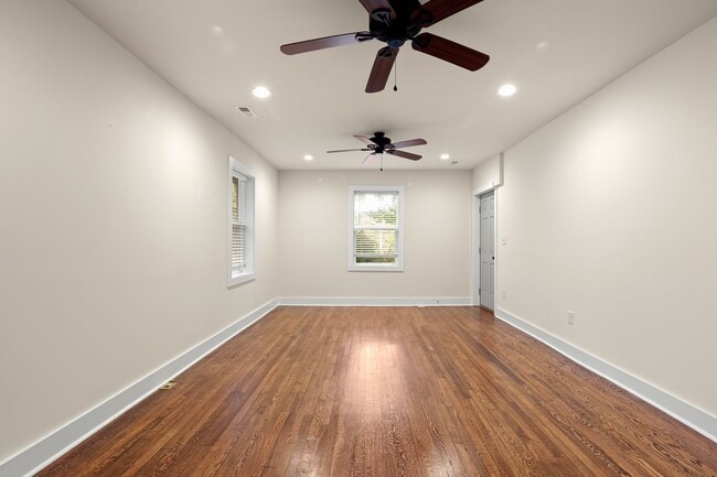 Photo - Beautifully Renovated Cottage - Great Nort...