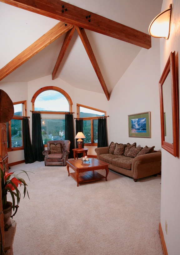 Photo - 2170 Long Spur