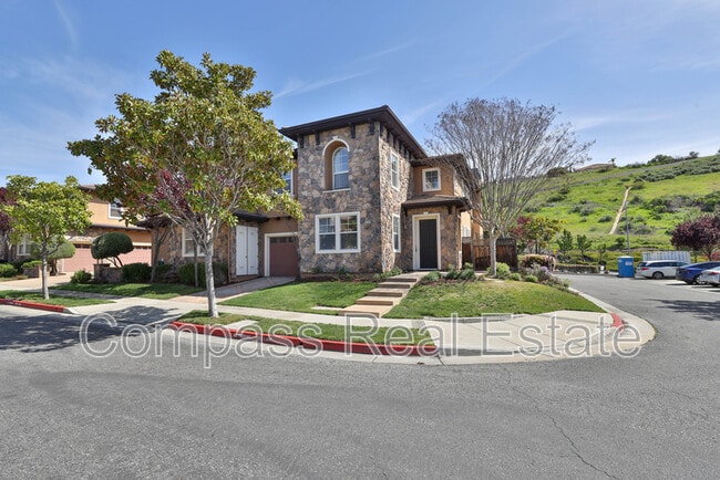 Photo - 4398 Trailside Way Townhome