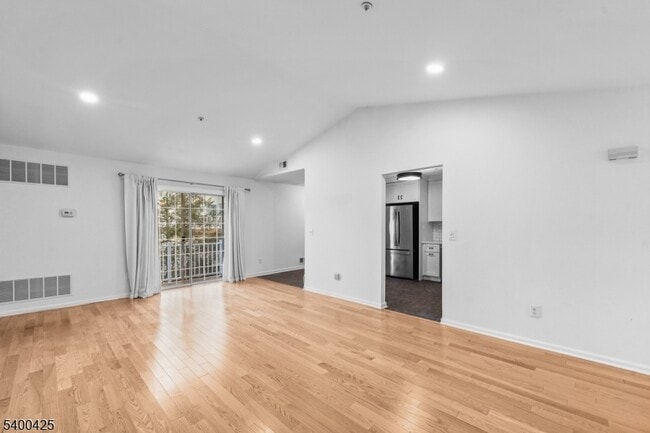 Photo - 176 Potomac Dr