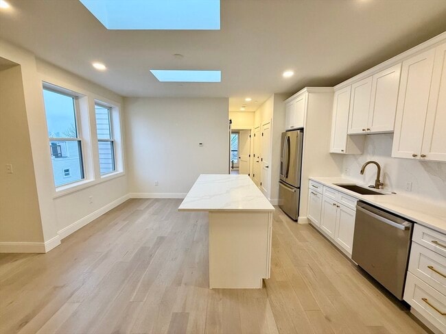 Photo - 120 Emerson St Unit 6